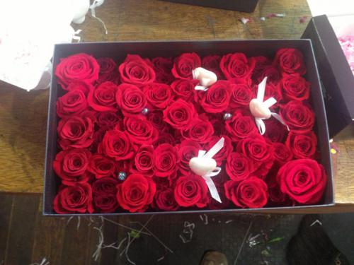 BOXフラワーアレンジメント 赤バラ